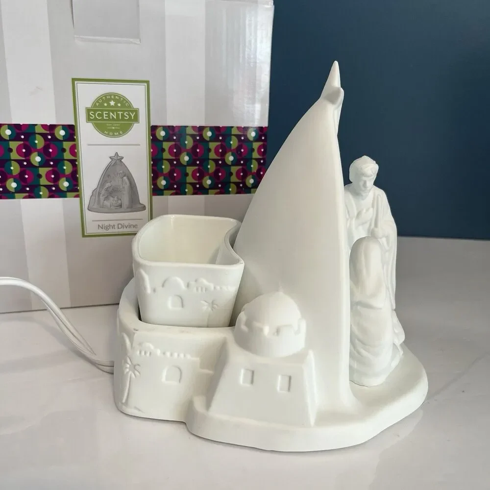 Scentsy Night Divine Wax Warmer With Base & Warmer Dish Nativity Scene NIB